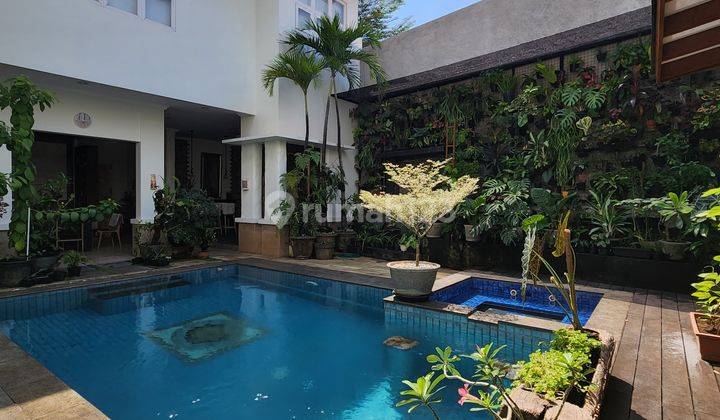 Rumah 2 Lantai Bagus Semi Furnished SHM di Cipete, Jakarta Selatan 1