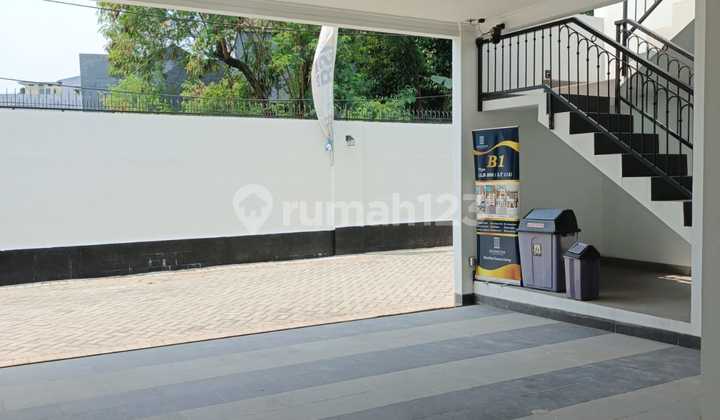 Nice House Unfurnished SHM Pejaten, South Jakarta 2