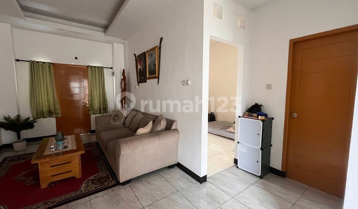 Rumah Bagus Unfurnished SHM Graha Raya, Tangerang Selatan 2