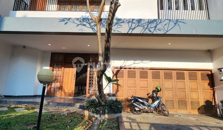 Rumah Kontrakan Bagus Semi Furnished SHM Pondok Indah, Jakarta Selatan 2