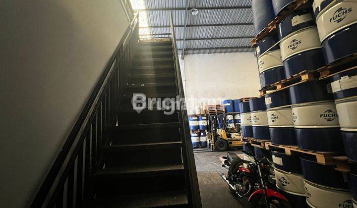 GUDANG SIAP PAKAI, DALAM KOMPLEKS PERGUDANGAN 2