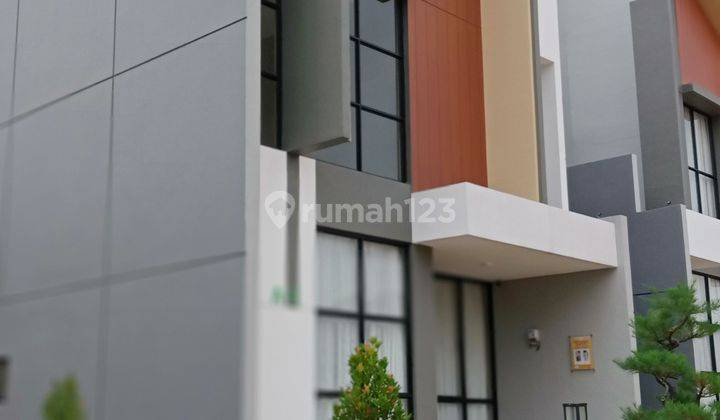 Rumah 2 Lantai Daerah Bsd City Tangerang  1