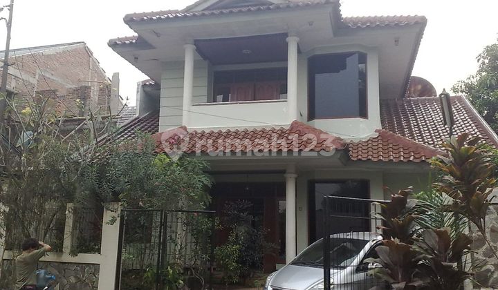 Rumah di Jalan Kesehatan Bintaro Jakarta Selatan