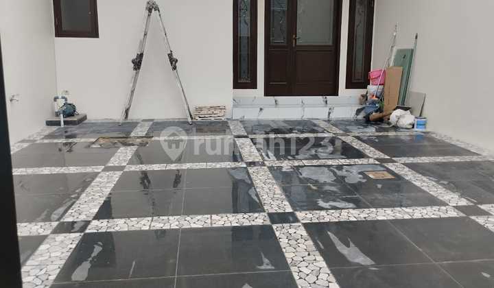 4-Story House in Janur Hijau, Kelapa Gading