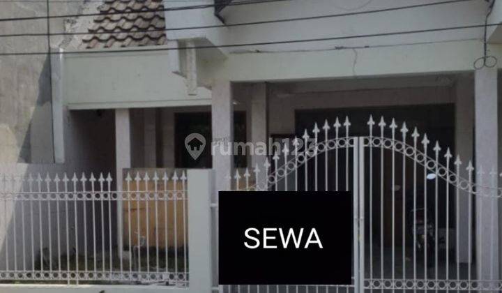 Sewa Rumah Simpang Darmo Permai Kamar 4 Murah 1