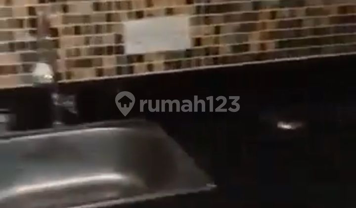 Apartment For Rent Surabaya Studio with Smart TV Hotwater Pakuwon Mall 8