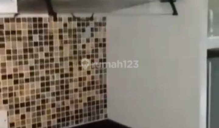 Apartment For Rent Surabaya Studio with Smart TV Hotwater Pakuwon Mall 10