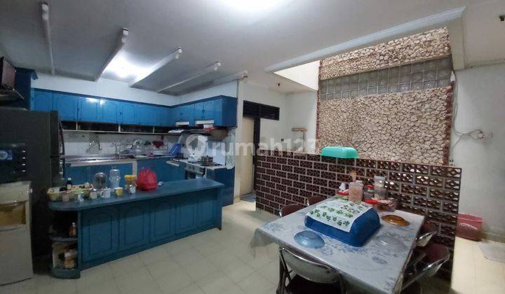 Rumah 2 Lantai Unfurnished Shm,harga Hitung Tanah Saja 8