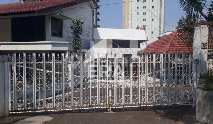For Rent Building in Diponegoro Semarang 2