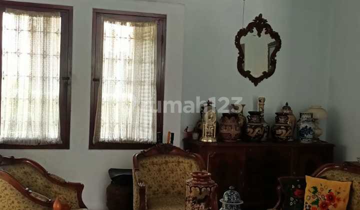 Dutch Wing House, Jl Riau Bandung, Good for Cafe and Restaurant 2