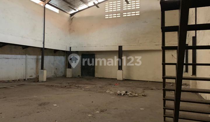 Gudang dengan Ruangan Office di Kopo