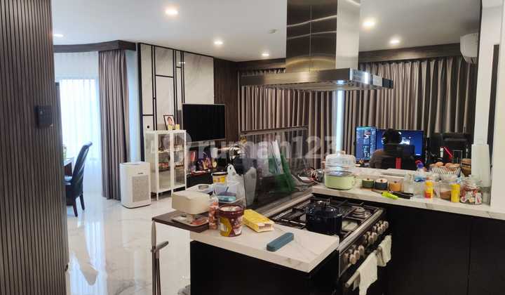 Luxury 2-Balcony Apartment In Bandung Luxury 2-Balcony Apartment In Bandung