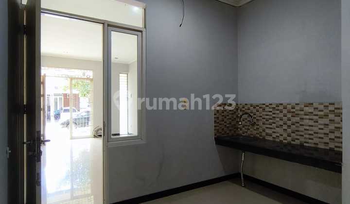 House in a Prime Location with Complete Public Facilities