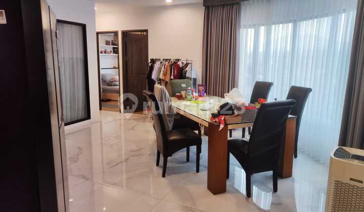 Luxury 2-Balcony Apartment In Bandung 2