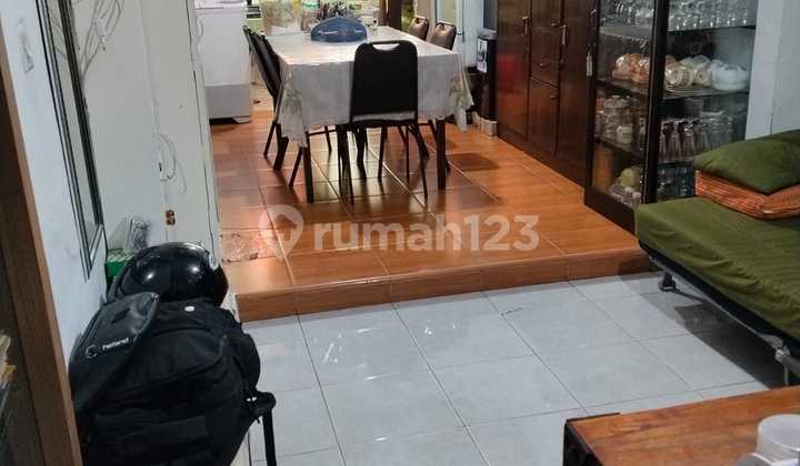 Quick Sale Business House on Main Road in Kelapa Gading, North Jakarta 2