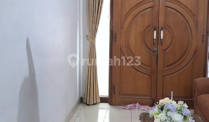 Dijual Rumah Hook Tingkat Bagus Di Pondok Kelapa