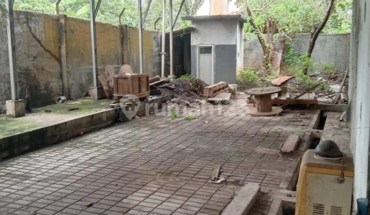 Warehouse for Rent in North Tambun with Overhead Crane