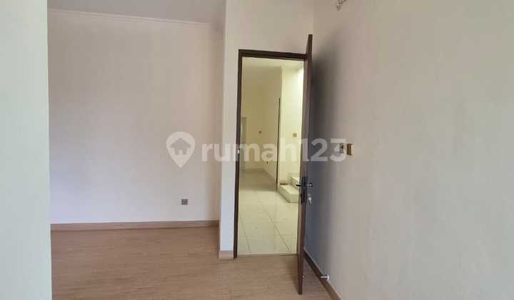 Dijual Rumah Brand New3,5 Lantai di Kelapa Nias di Kelapa Gading