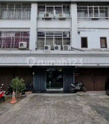 Ruko 4,5 lantai, di kompleks Ruko Bungur Besar Jakarta Pusat 1