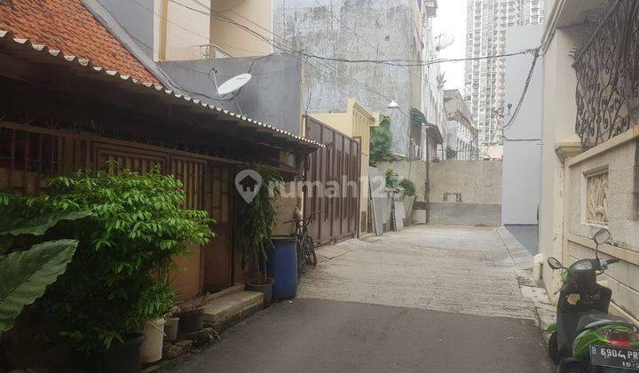 Rumah Tua hitung tanah saja, di mangga dua 4