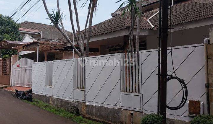 Rumah Di area Lebak Bulus, hadap Timur, lokasi Strategis 2