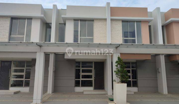 Rumah 2 lantai di springville PIK 2  1