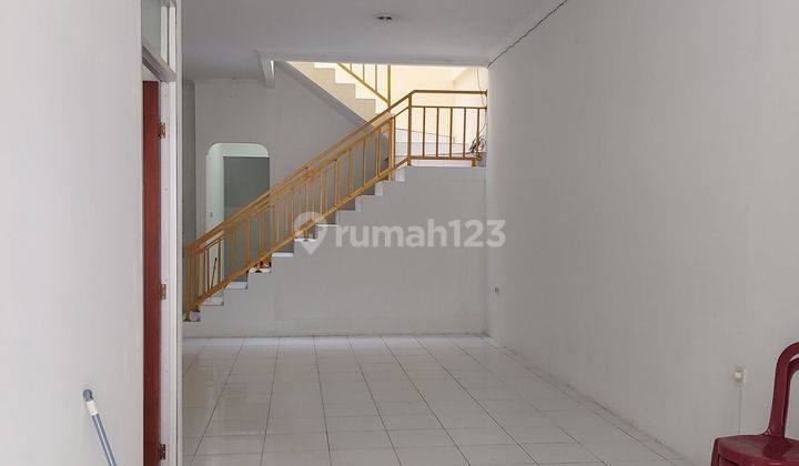 Rumah 2 lantai di Area Sunter Agung, semi furnish, dekant Mal sunter, Superindo 2