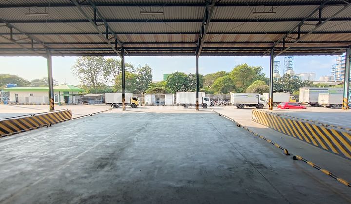 Warehouse for Rent in Cakung, Partial Leasing Available Warehouse for Rent in Cakung, Partial Leasing Available