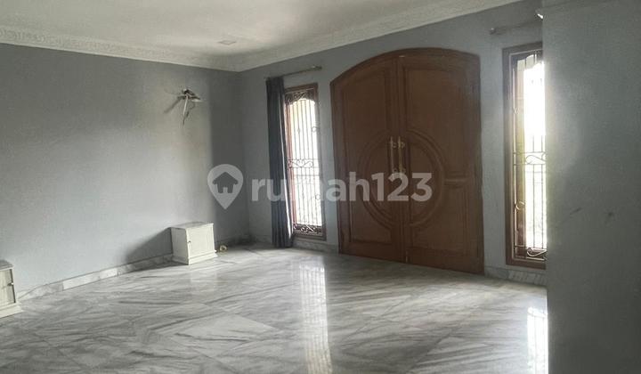 Disewakan Rumah Besar di Sunter Agung Semifurnish
