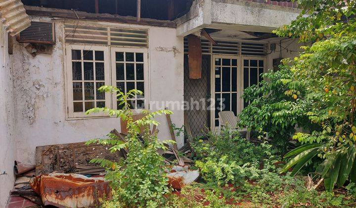 Rumah Tua Hitung Tanah Di Kelapa Gading.  1