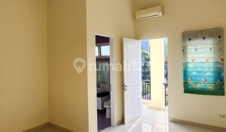 Dijual Rumah Hook 3 Lantai Di Petojo Selatan