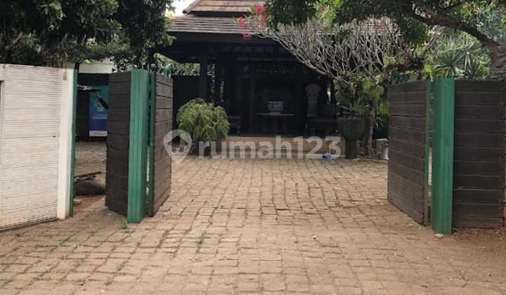 Dijual Rumah Bergaya Pendopo& Pavilliun
