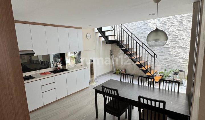 Dijual Runah 2½Lantai di Taman Pegangsaan Indah Siaphuni 1