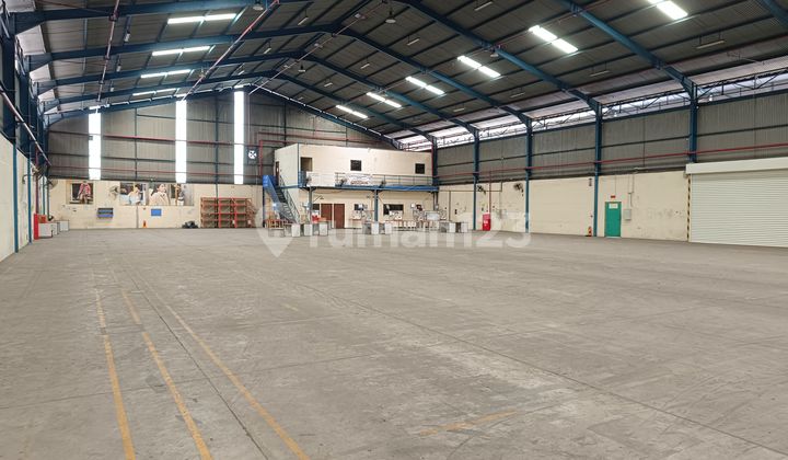 Disewakan Gudang Bersama di Cakung. Ada Loading Dock dan Hydran