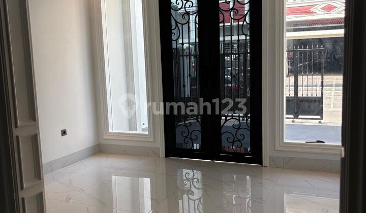 Dijual Rumah Mewah American Classic Brand New Di Cempaka Putih Dijual Rumah Mewah American Classic Brand New Di Cempaka Putih