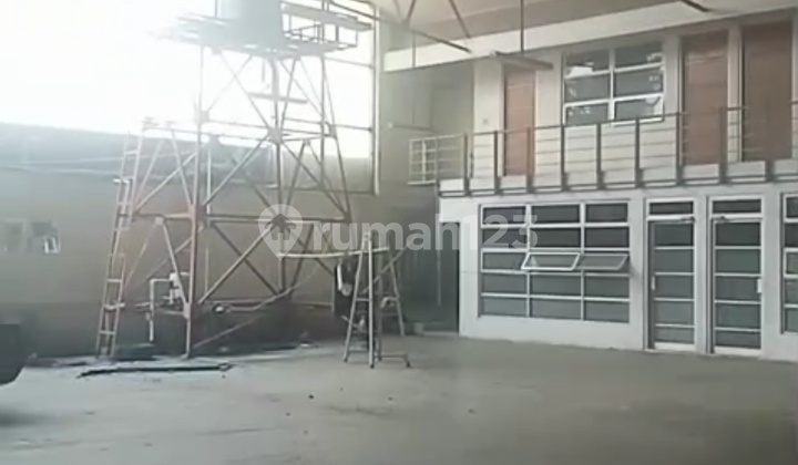 Dijual Bangunan Eks Showroom dan Gudang Mobil Harga Dibawah NJOP