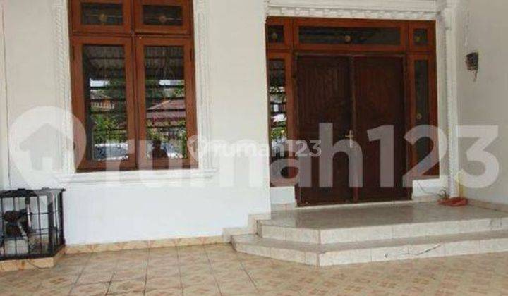 Rumah 2½ Lantai Semi Furnish Di Sewakan Di Sunter  1