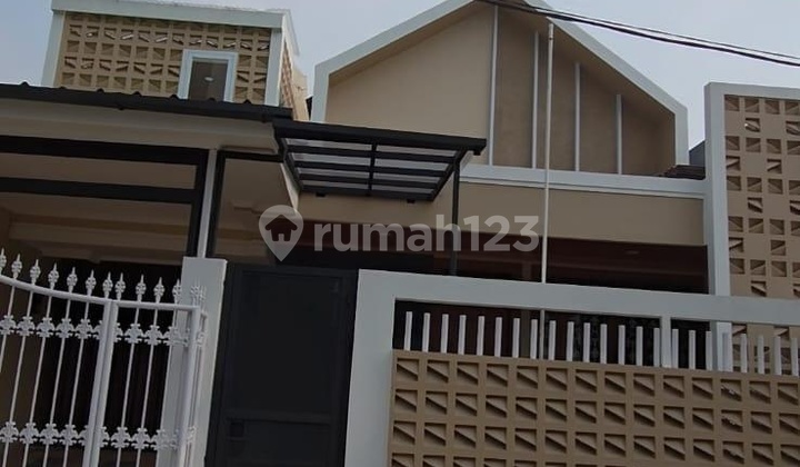 For Rent: 1.5-Story Minimalist House in Kelapa Gading, Semi-Furnished