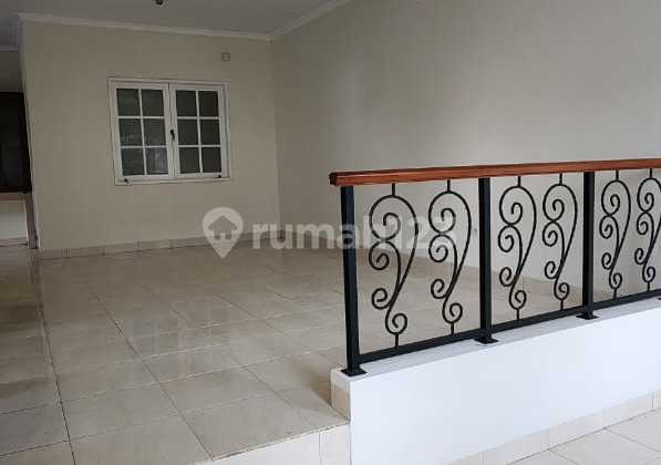Dijual Rumah 3 Lantai Dikompleks Elitdi Kelapa Gading Belakang Mall 1