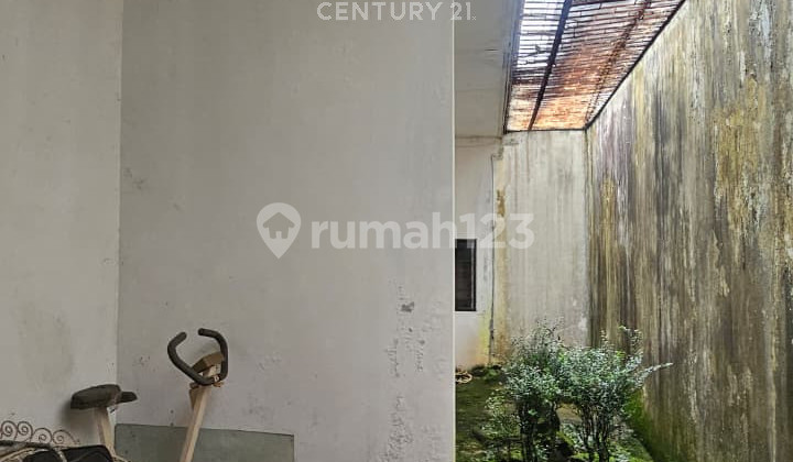 Strategic City Center Area House in Villa Duta Baranangsiang Bogor 2