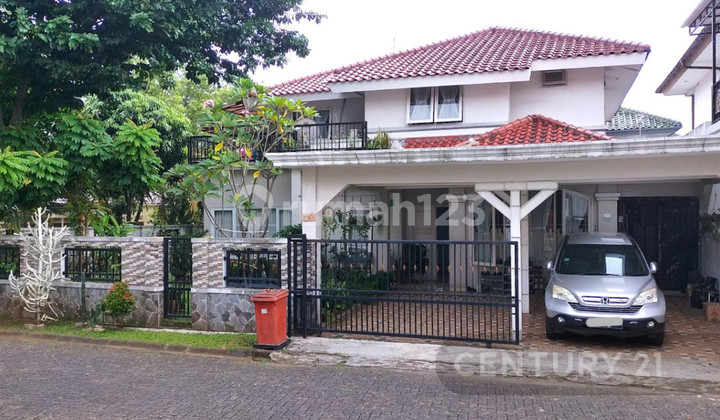 Rumah Asri Banyak Natural Lighting di Danau Bogor Raya