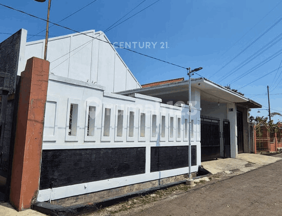 Rumah Strategis Dekat Sekolah Di Jl Tunas Tanah Sareal Bogor Rumah Strategis Dekat Sekolah Di Jl Tunas Tanah Sareal Bogor