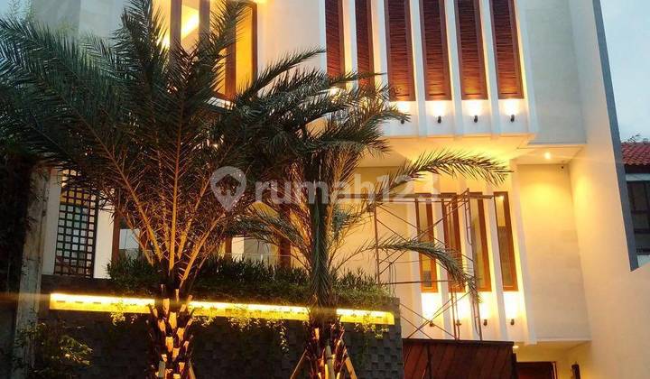 Rumah Strategis Jl Taman Kencana Pondok Indah Kebayoran Lama