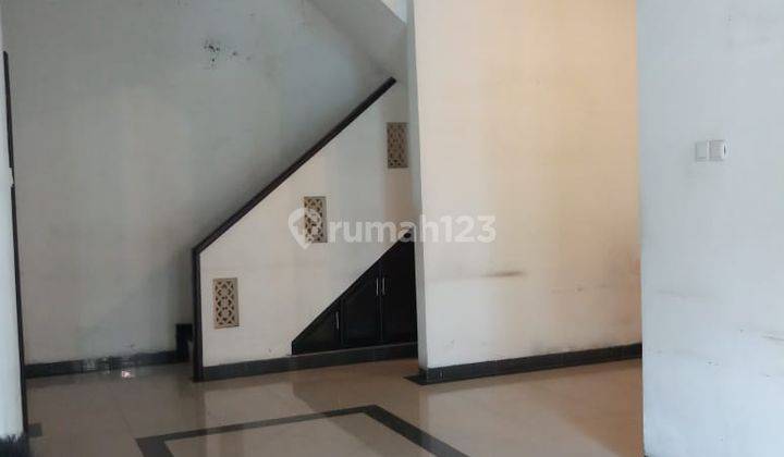 Rumah Cantik Pusat Kota Sidoarjo di Pondok Mutiara 2