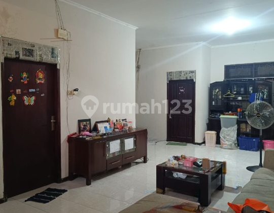 Dijual Rumah di Nirwana Eksekutif Bagus, Dekat MERR dan Rungkut
