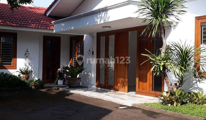 Rumah Mewah Modern Lokasi Prime Area Kemang Jakarta 1