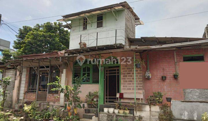 Rumah Hoek Dekat Jalan Utama Di Perumnas Depok 1 1