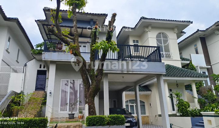 Rumah Cantik Strategis di Bukit Golf Hijau Sentul City Bogor Rumah Cantik Strategis di Bukit Golf Hijau Sentul City Bogor