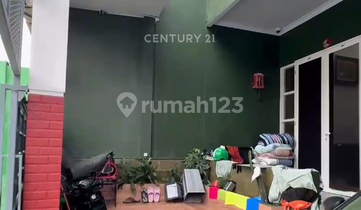 Beautiful Ready-to-Occupy House on Jl Tosiga Mulia Kebon Jeruk West Jakarta 2