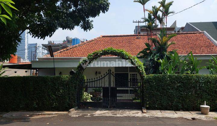 Rumah Aseri Gaya Klasik Lokasi Pancoran Jakarta Selatan 2